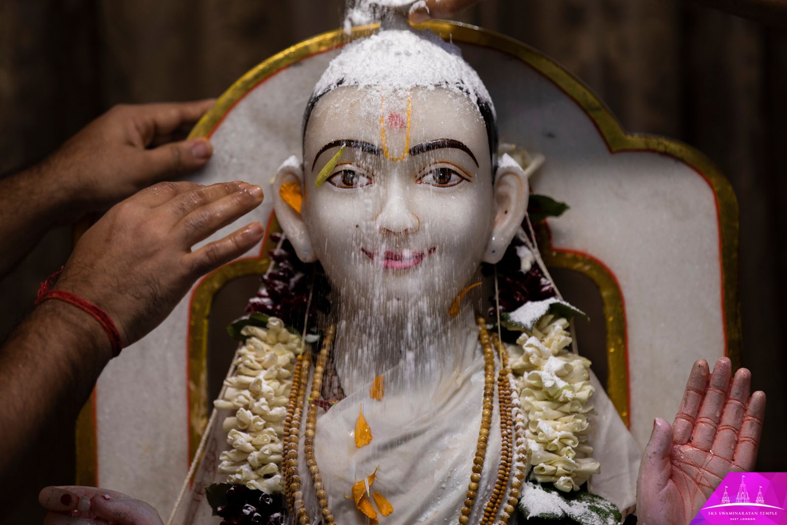 ©1987-2017 SKS Swaminarayan Temple East London
